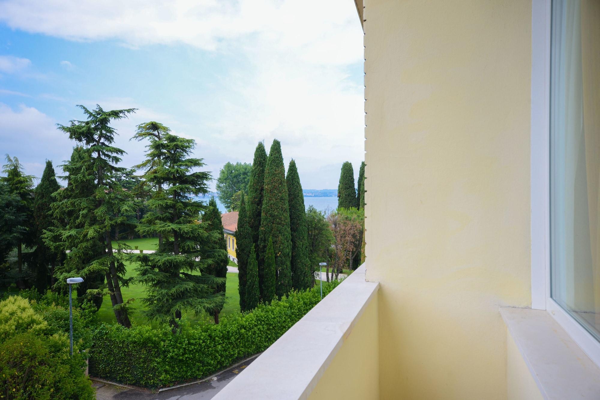 Hotel Suisse Sirmione Dış mekan fotoğraf