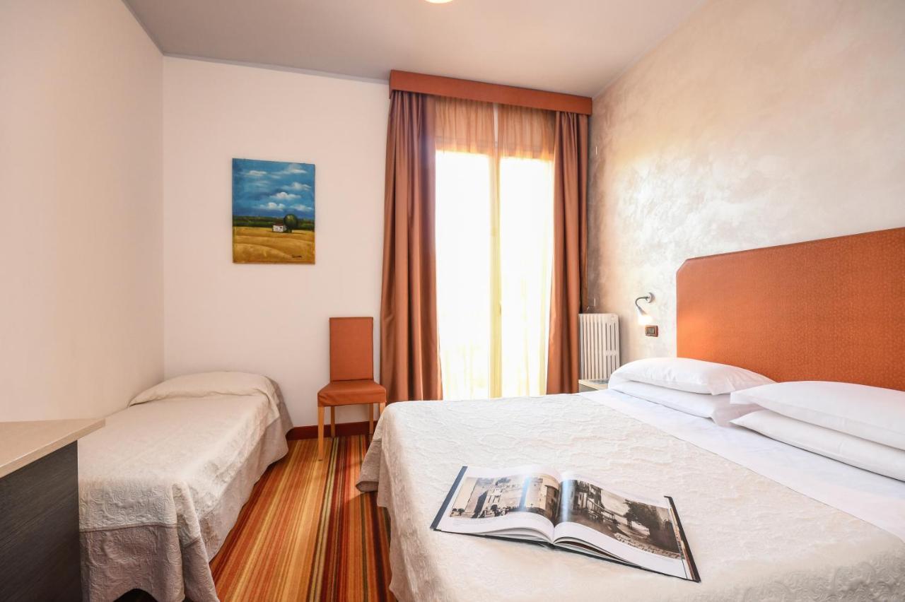 Hotel Suisse Sirmione Dış mekan fotoğraf